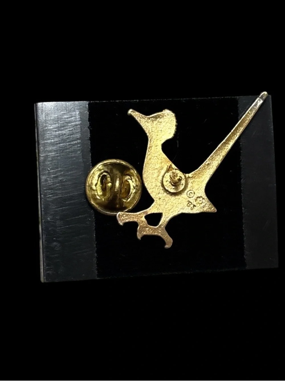 N/A stylish gold
